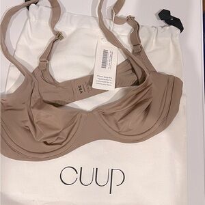 NWT the scoop unlined underwire bra in Taupe color size 32A.